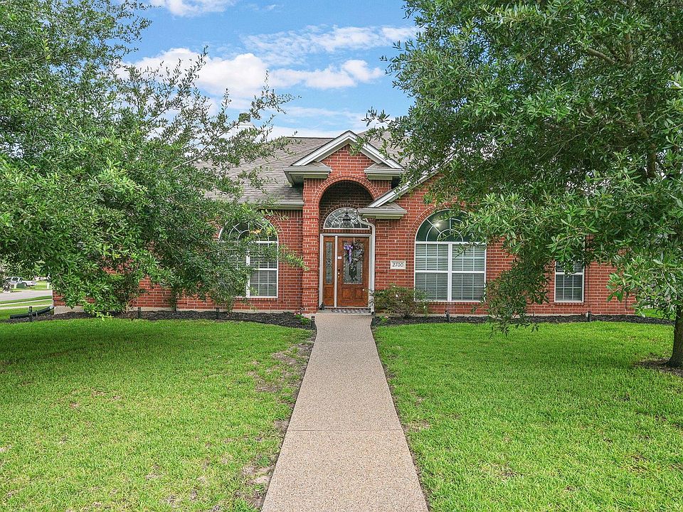 1st image of 2700 Hickory Ct