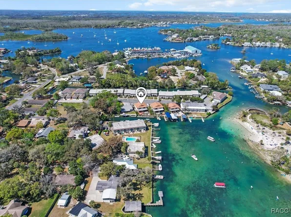 51 Beach Ln APT 1B, Crystal River, FL 34429