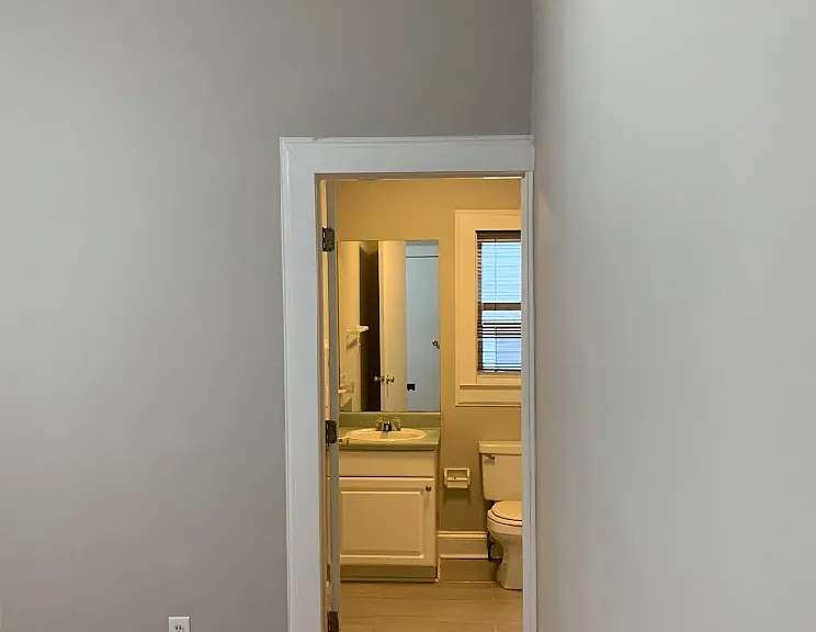 Auburn Ave NE — Photo 13