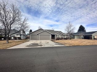 3302 NE Stonebrook Loop, Bend, OR 97701