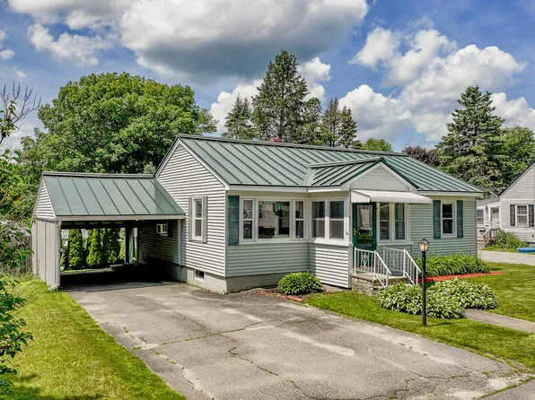 8 Chadwick Street, Winslow, ME 04901