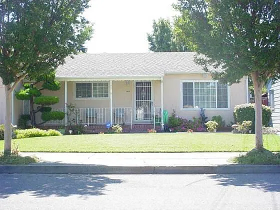 727 Sybil Ave photo 1