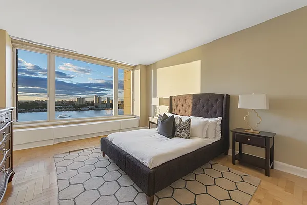 Rented by Nest Seekers International | media 45