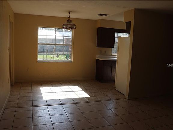 3rd image of 435 NE 2nd Ave