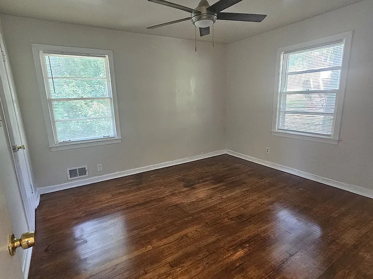 2679 Rollingwood Ln — Photo 10