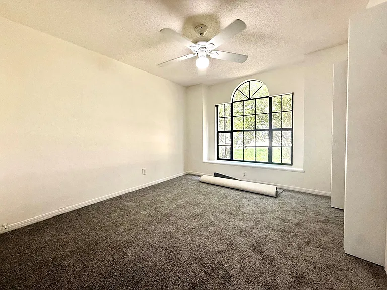 2107 Willow Way — Photo 17