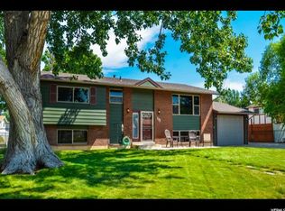 712 W 2550 N, Clinton, UT 84015