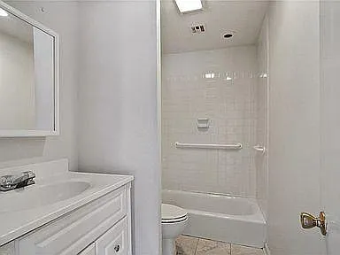 5874 Canal Blvd — Photo 10