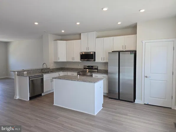 107 Boone Ct, Winchester, VA 22602