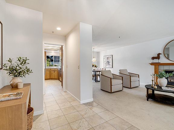 3rd image of 2908 Victoria Court