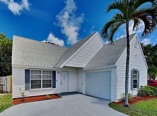 6038 Bania Wood Cir, Lake Worth, FL 33462