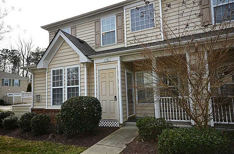 1st image of 116 Ellis Dr