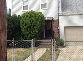 24612 135th Ave, Rosedale, NY 11422