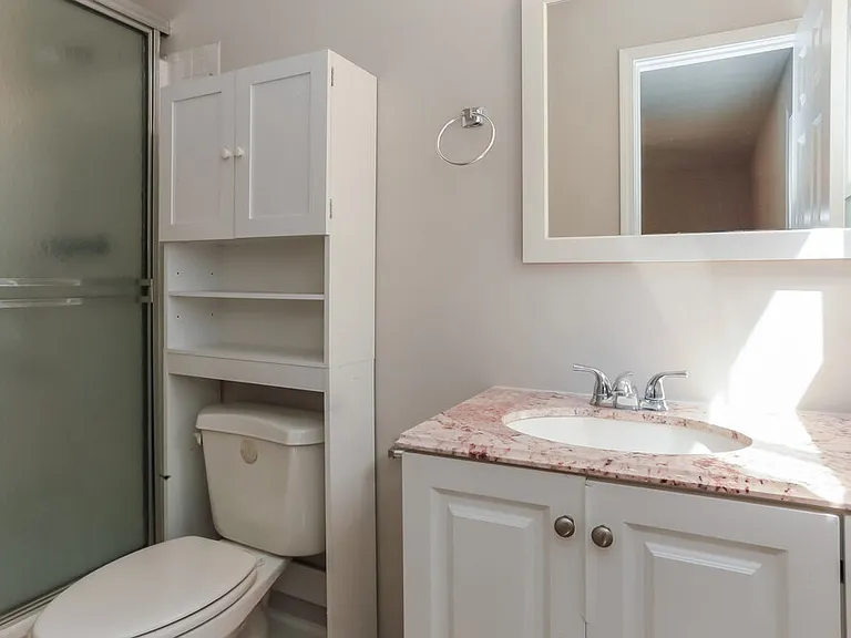 3212 Goldenchain Dr — Photo 22