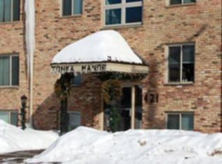 421 Division St APT 3, Excelsior, MN 55331