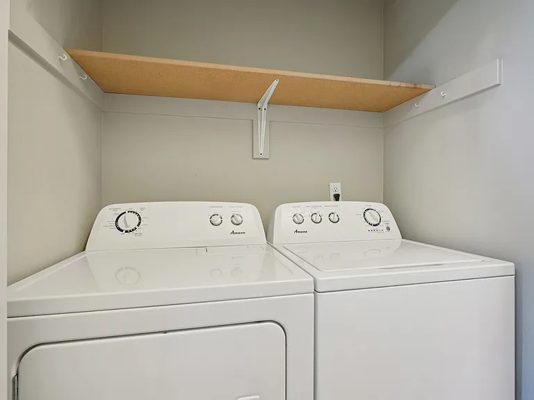 Aspen Grove Apartments — Photo 12