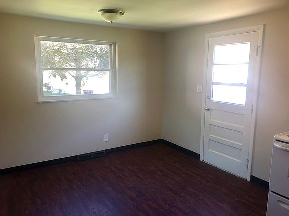 5th image of 926 Woodhill Dr