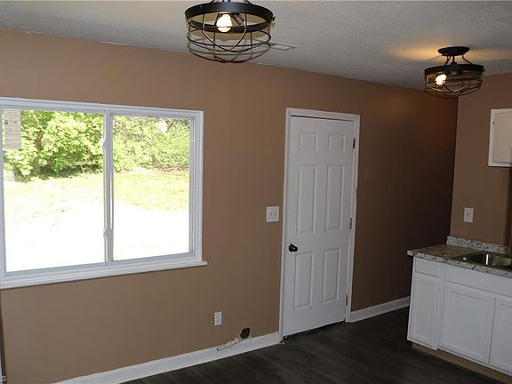 5th image of 1219 Furlough Ave