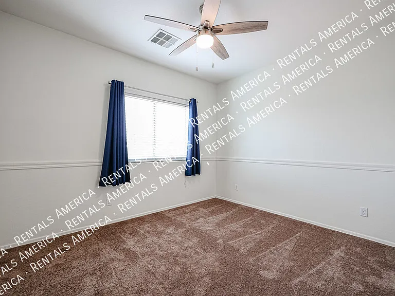 3481 E Vernon St — Photo 34