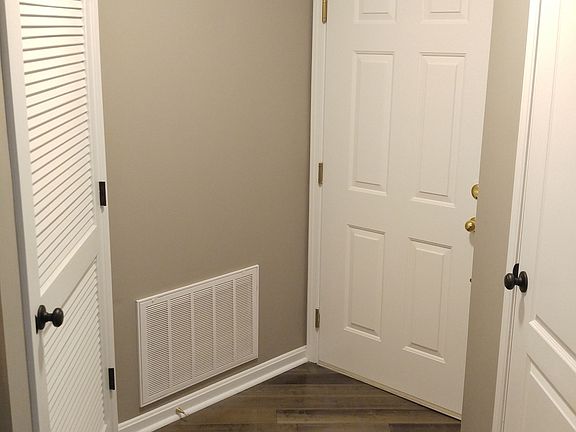 4th image of 9101 Hawthorne Pointe Dr Unit 203
