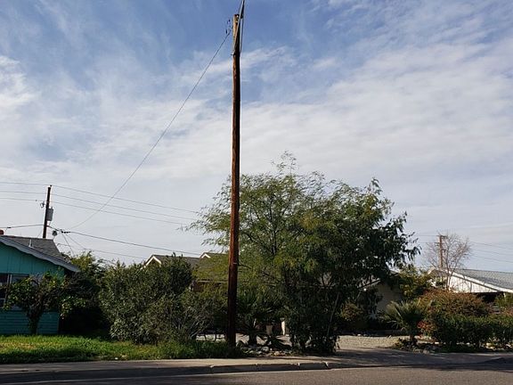3rd image of 8722 N 39th Ave