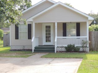 713 View St, Waveland, MS 39576