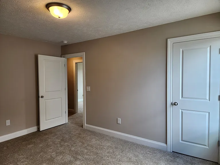 2853 Valley Farms Dr — Photo 32