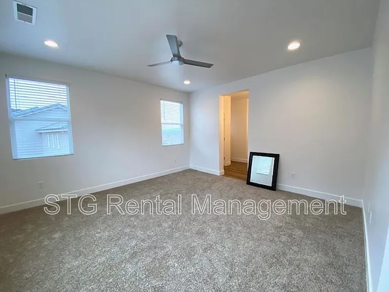 438 Stone Mountain Dr #52-A — Photo 29