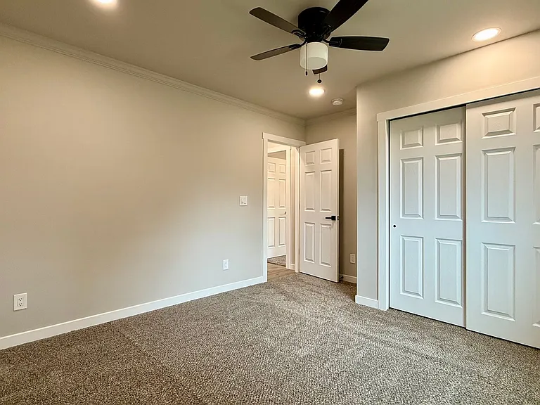 5330 Miranda Rd — Photo 22