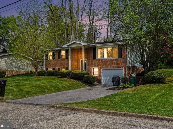 1205 Mallard Rd, Camp Hill, PA 17011