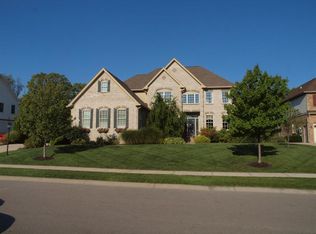 16556 Brookhollow Dr, Westfield, IN