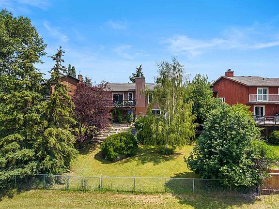 3rd image of 34 E Cascade Pl