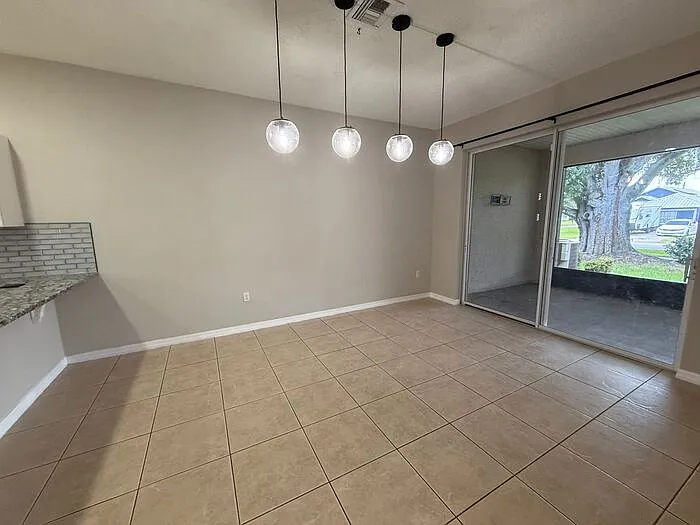 3421 Home Town Ln — Photo 5