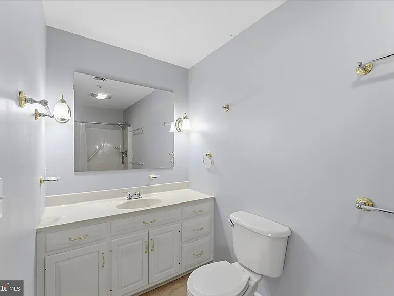164 Chantilly Ct — Photo 20