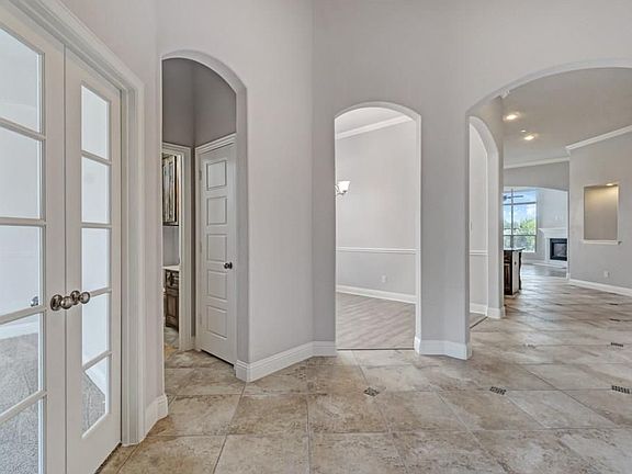 4th image of 1307 Middleground Dr