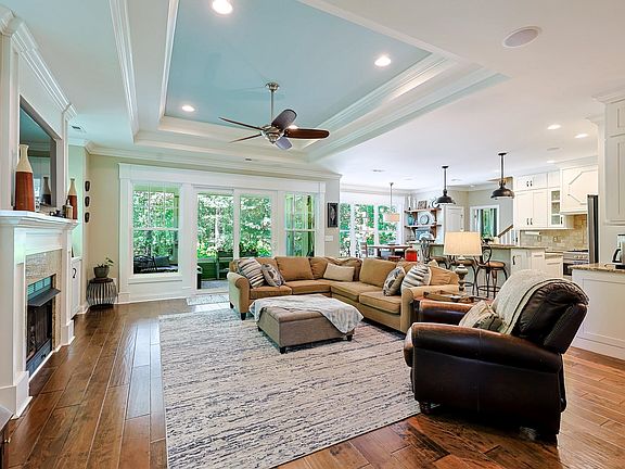 5th image of 2676 Henagan Ln.