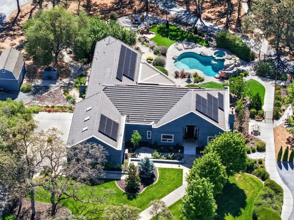 13480 Moss Rock Dr, Auburn, CA 95602