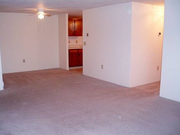 2 Bedroom Dining/Living