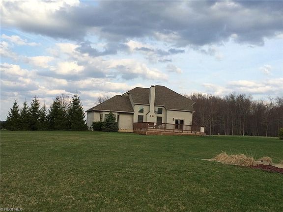5th image of 3186 Pioneer Way