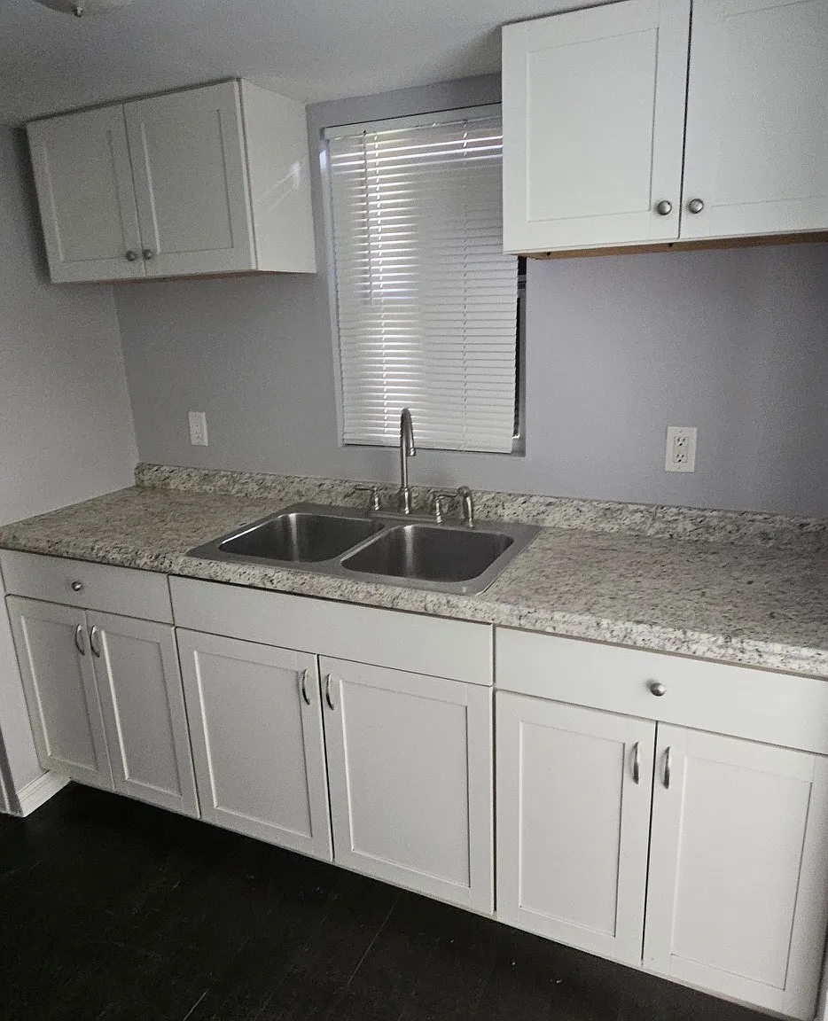 1 bed, 490 sqft, $1,300 — Photo 2