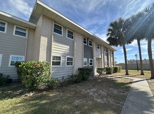 836 Sky Lake Cir, Orlando, FL 32809