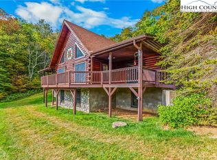 461 Apple Valley Rd, Zionville, NC 28698