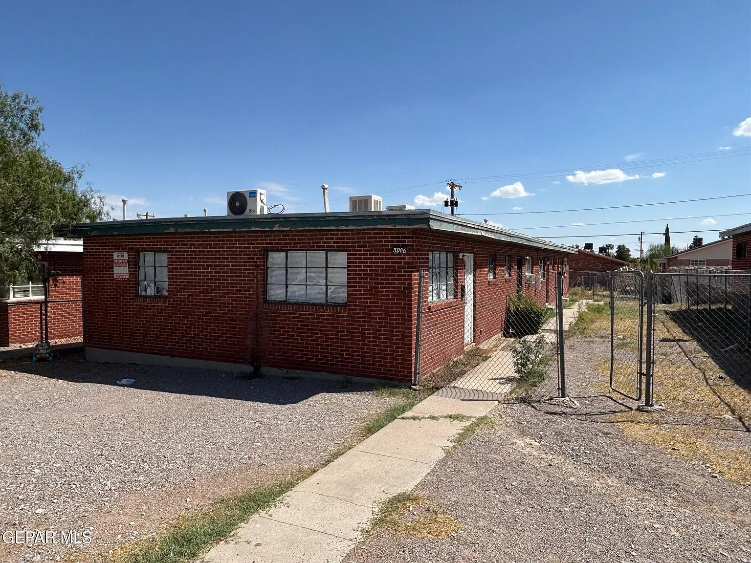 3906 Harrison Ave — Photo 1