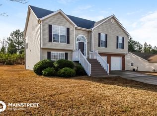 5289 Katherine Village Dr, Ellenwood, GA 30294