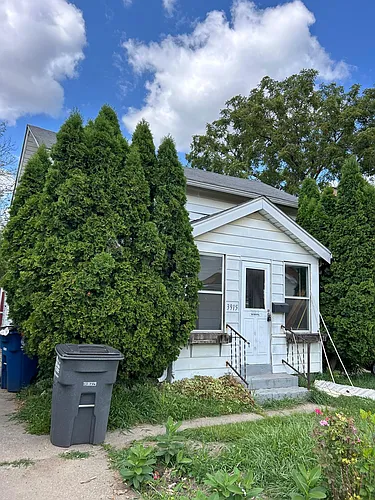 3915 Burnham Ave Photo 1 3915 Burnham Ave Photo 1