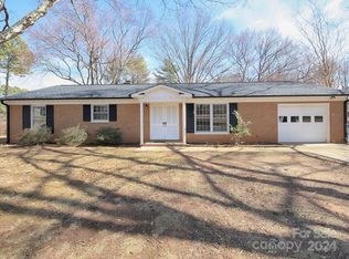 502 Fieldstone Rd, Mooresville, NC 28115