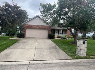 5613 Stone Villa Dr, Smithton, IL 62285
