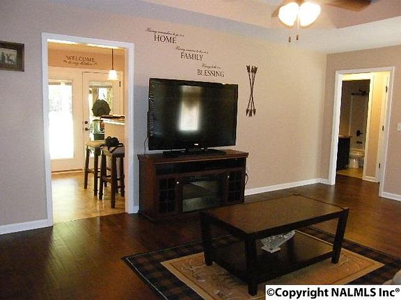 5th image of 35 Sonoma Dr