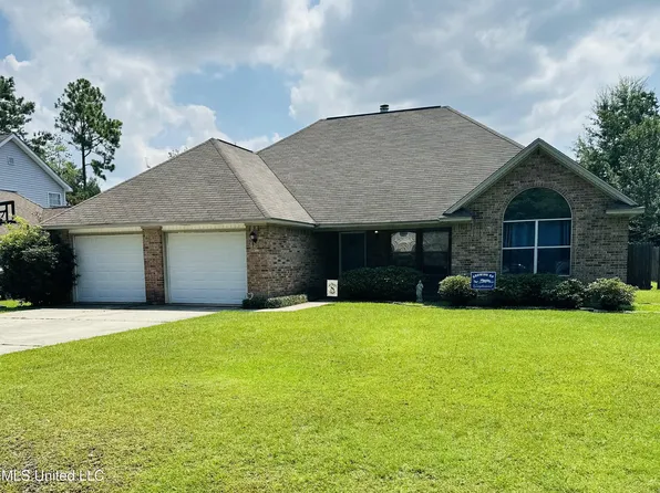 3424 N 9th St, Ocean Springs, MS 39564