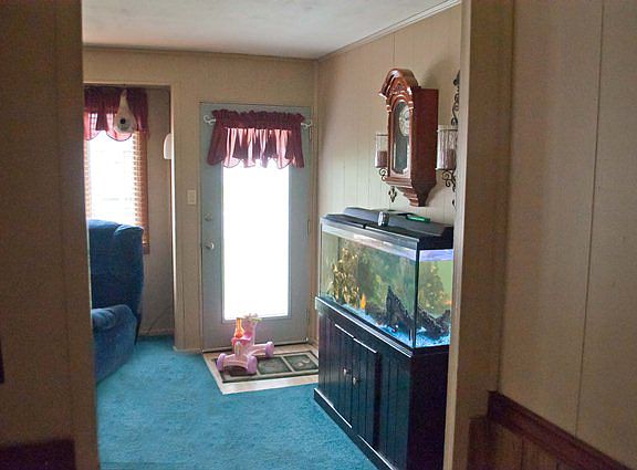 4th image of 825 James Garrard Dr